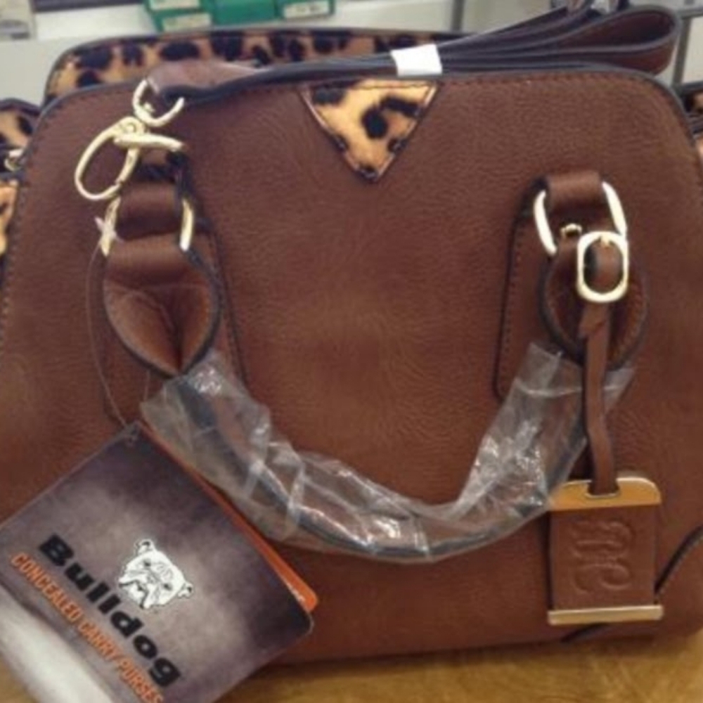 NWT Bulldog Cases CCI purse Leopard animal print